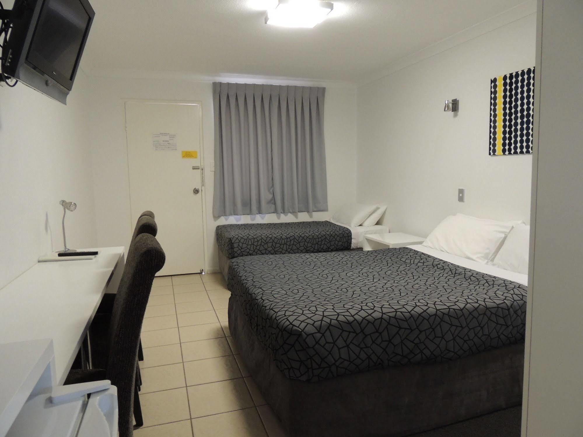 Park View Motel Gladstone Extérieur photo
